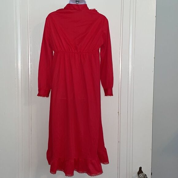 Vtg 60s/70s red long nylon little girl nightgown with long sleeves & red lace - Picture 7 of 8